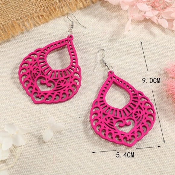 Pink Water Drop Wood Earrings - Picture 4 of 6